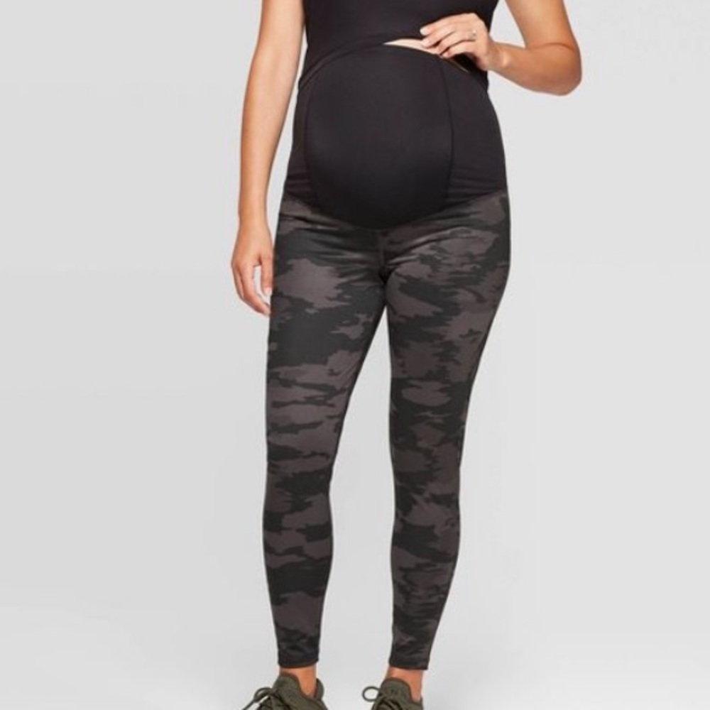 🖤Maternity Camo Print🖤Activewear leggings🖤